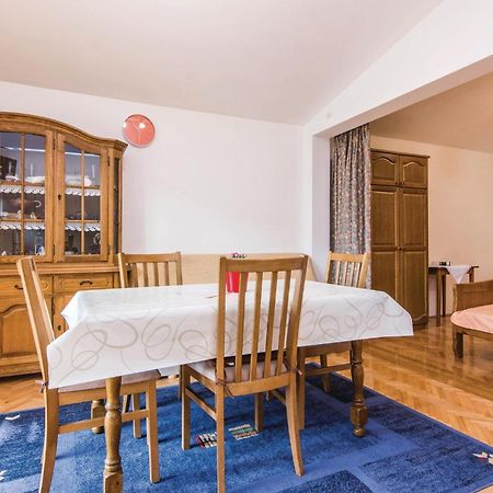 4 Bedroom Awesome Apartment In Starigrad 외부 사진