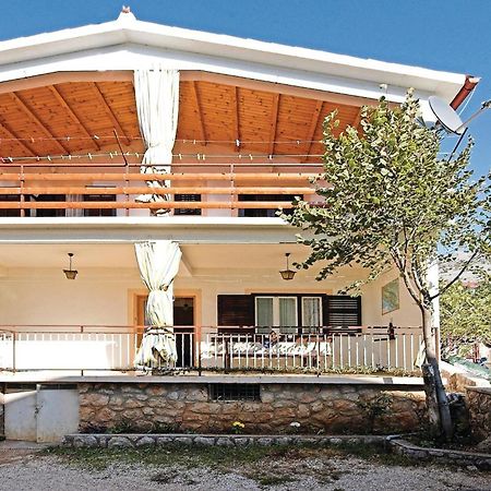 4 Bedroom Awesome Apartment In Starigrad 외부 사진
